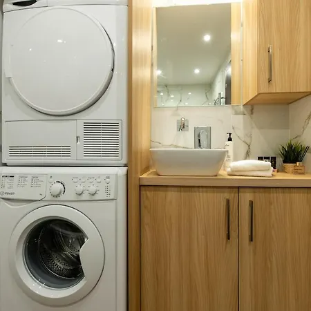 Salonica Forest Inn- One 公寓